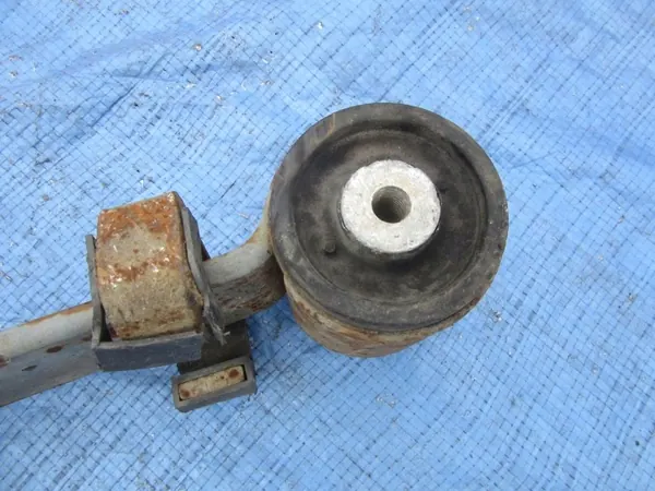 Lehtijousi OEM 4x4OE002141 Volkswagen Amarokille image 4