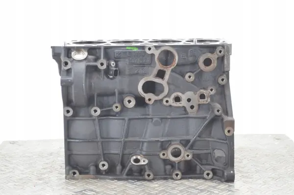 Bloco motor usado OEM 05L103011L para VW Golf VIII image 4