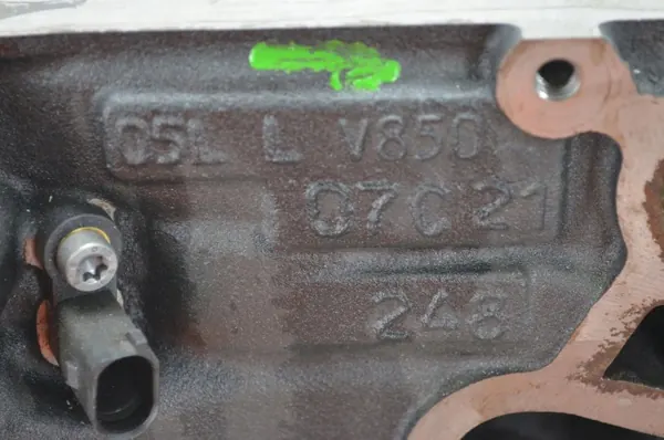 Bloco motor usado OEM 05L103011L para VW Golf VIII image 6