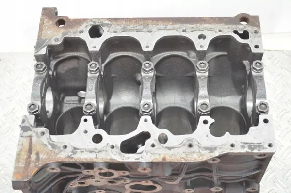 Bloco motor usado OEM 05L103011L para VW Golf VIII image 8