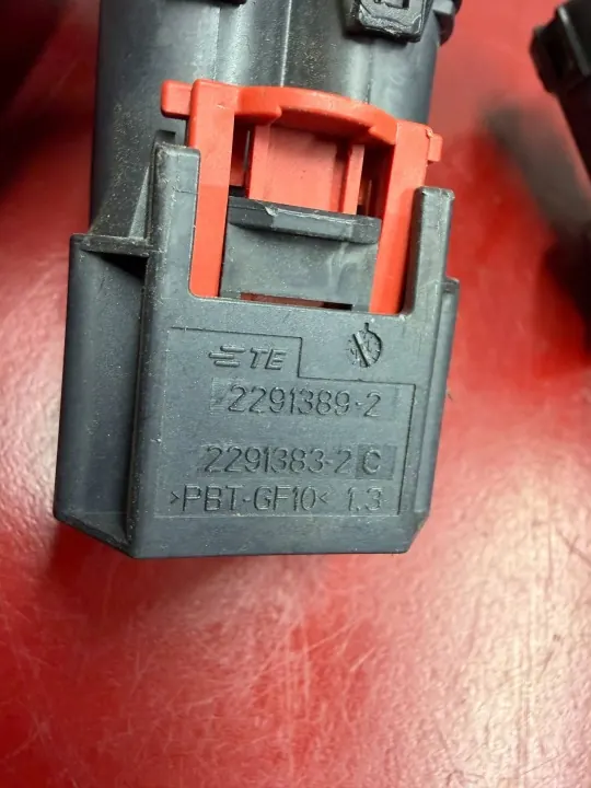 BMW X1 U11 Kabeltråd OEM 2291389 - Begagnad image 3