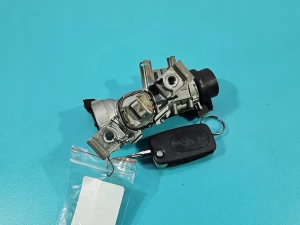 Inserción de llave Audi A3 8P OEM 1K0905851B image 2