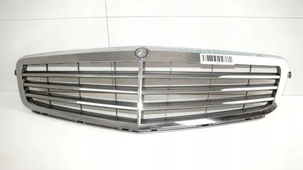 Rejilla de parachoques OEM 360163911 para Mercedes W204 2007-2011 image 2