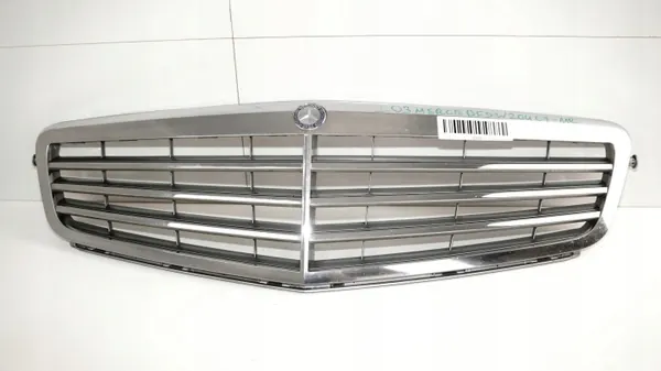 Rejilla de parachoques OEM 360163911 para Mercedes W204 2007-2011 image 4