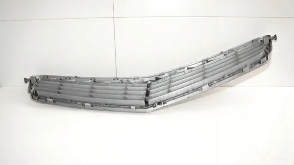 Rejilla de parachoques OEM 360163911 para Mercedes W204 2007-2011 image 7