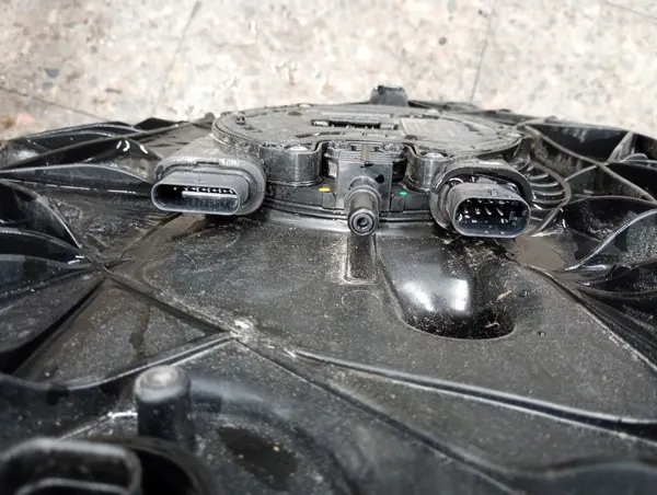 Bomba tanque AdBlue OEM 80a131969q Audi A6 C8 image 8
