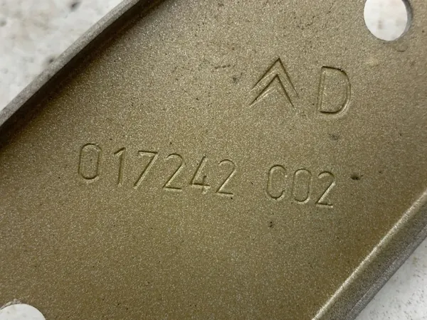 OEM 017242C02 Etu-Oikea Turvavyön Kiinnitys image 4