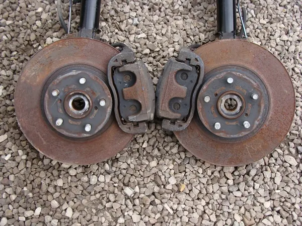 Snodo ammortizzatore sinistro Subaru Forester II SG image 2