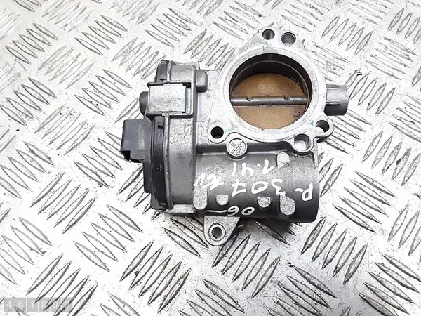 Corps de papillon Peugeot 307 1400 Essence 16V OEM image 4