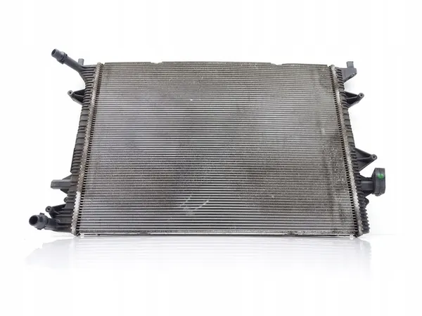 Radiador de Agua VW Tiguan I 2.0 TDI, Usado, OEM image 2