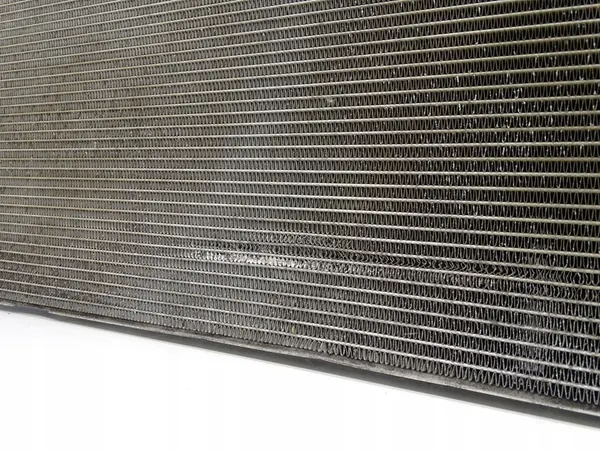 Radiador de Agua VW Tiguan I 2.0 TDI, Usado, OEM image 5