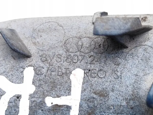 Cubierta del gancho de remolque delantero Audi A3 2016 OEM 8V3807241C image 7