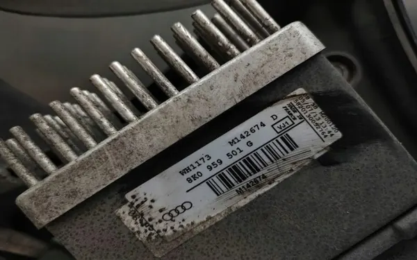 Correa delantera usada OEM 8K0959501G para Audi A6 Avant image 3