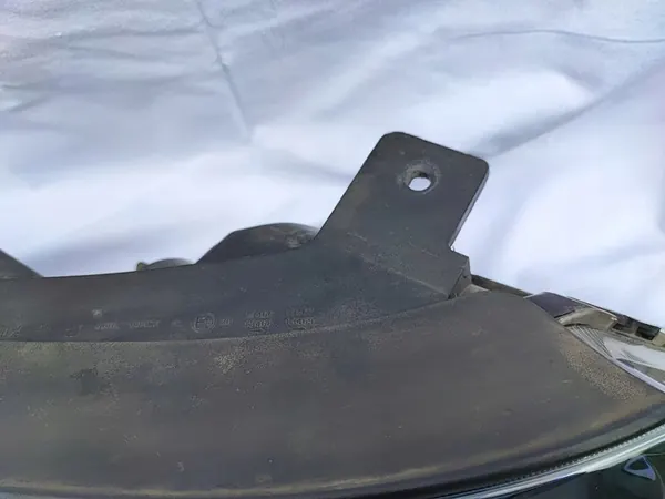 KIA Sportage III Lente LED Izquierda 921013U250 image 9