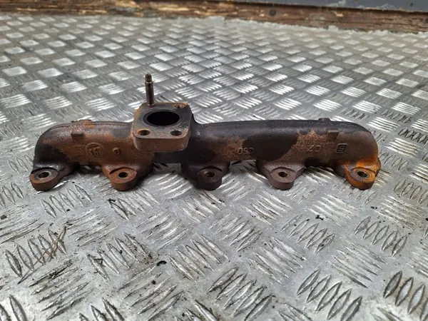 Pakoputken keräin OEM a1 DS 3 Crossbackille image 3