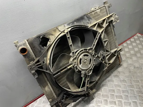 CHLODNICA WODY WENTYLATOR OPEL VIVARO A 1,9CDTI image 3