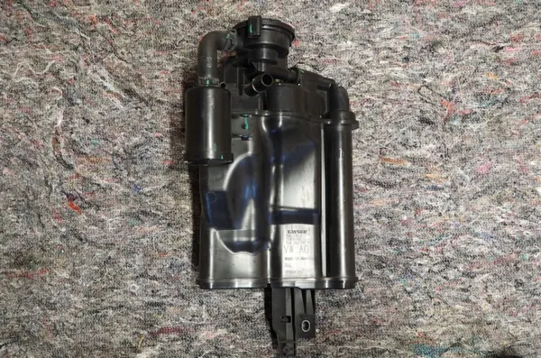OEM 5Q0201797F Kohlefilter - Gebrauchtes Volkswagen OE image 2