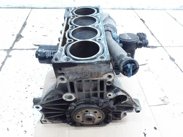 Bloco Motor Completo BCA para VW Golf IV 1.4 16V image 4