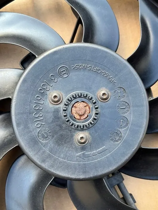 Kylare och AC-fläkt VW T5 Caravelle 7H0121207G image 8