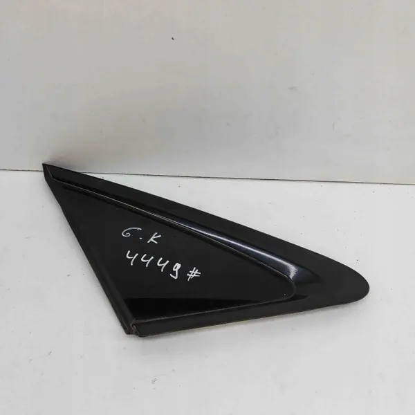 Vitre Arrière Gauche OEM 8Y5845297F pour Audi A3 image 2