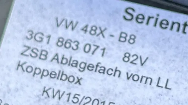 Rangement tunnel central VW Passat B8 OEM 3G1863071 image 5