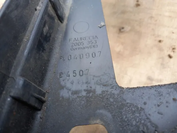 AUDI A4 B8 IV Reforço Frontal 2008 8K0805594G image 7