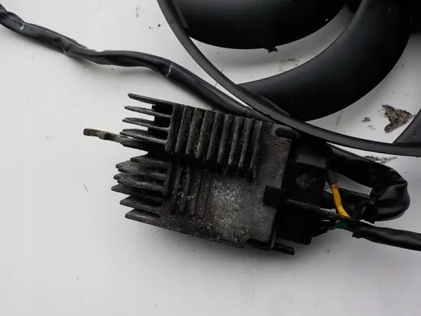 Módulo Ventilador Radiador Audi A4 B6 2.0 FSI OEM 8E0959501F image 4