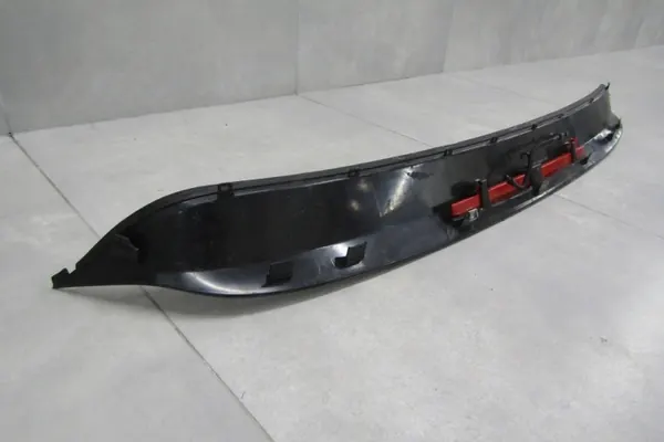 OEM 2GM827699 Takaspoileri Stop-valolla VW T-Crossille image 5