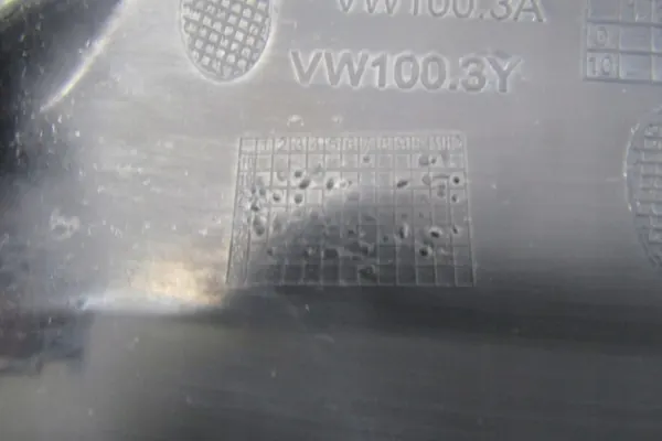 OEM 2GM827699 Takaspoileri Stop-valolla VW T-Crossille image 7