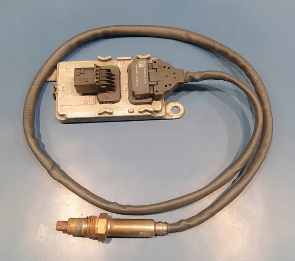 Käytetty Continental-osa OEM 4326868 DAF:lle image 2