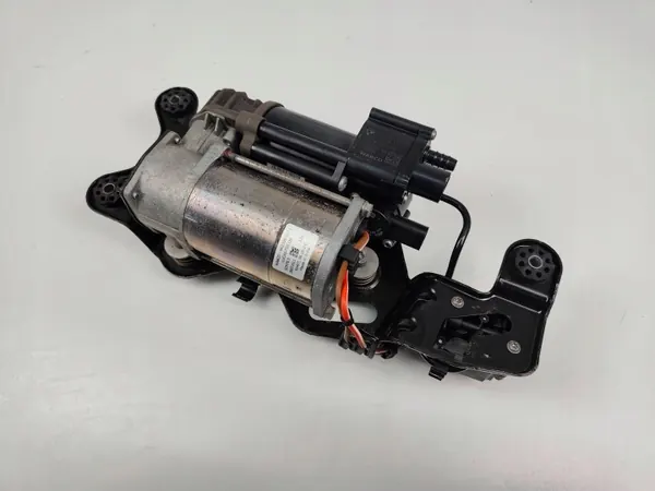 Bloco de válvulas BMW OE 6875177 Suspensão Usado image 2