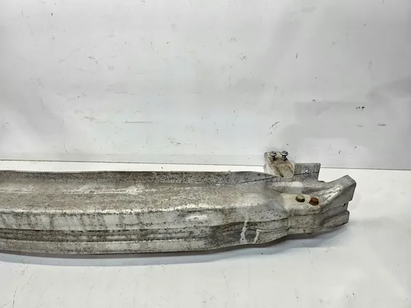 Etupuskuri Audi A6 C6 Lift 4F0807111E image 2