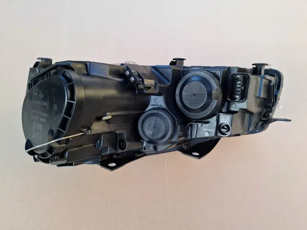 Farol Direito VW Golf VI Original image 4