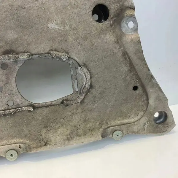 Cache-moteur BMW OEM 6878068 pour X5 G05 Hybride image 4