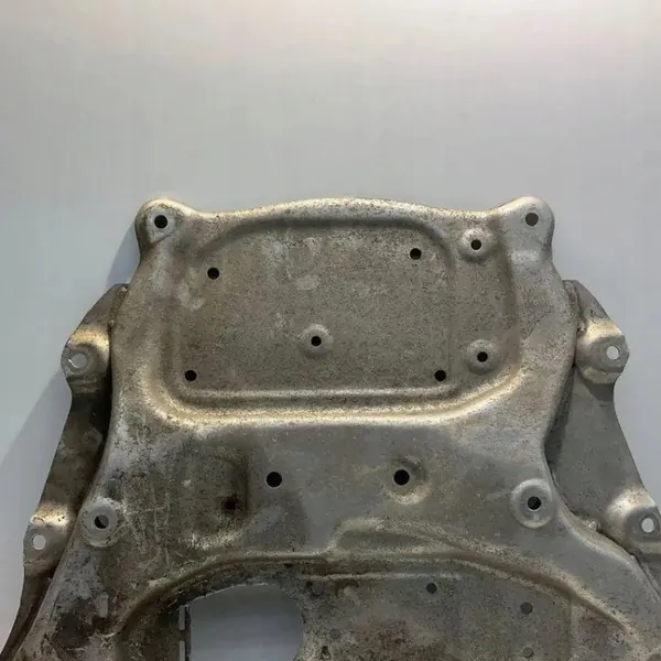 Cache-moteur BMW OEM 6878068 pour X5 G05 Hybride image 6