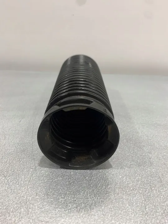 OEM FBZ18437 Bakre stötdämpartäck - Subaru image 4