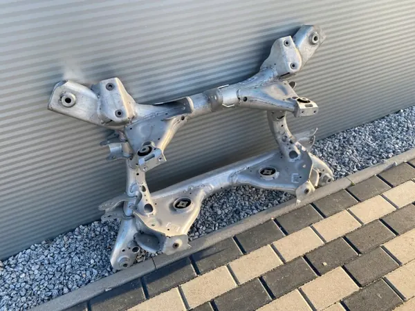 BMW 5 M5 F10 Barra de Reboque Traseira OEM 4950140557 image 3