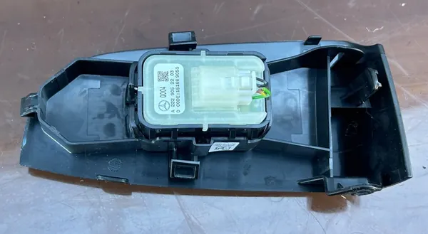 Rechter voorraam schakelaar Mercedes C-Klasse 205 Coupe image 3