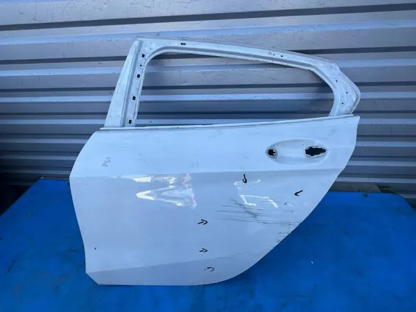 Vänster bakdörr OOR3515 för BMW 1-serien F40 image 2