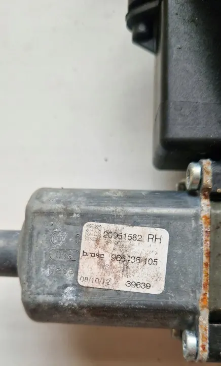 Módulo de porta preto OEM 915722-104 direito dianteiro Opel image 3