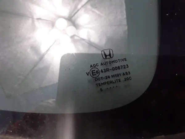 Honda CR-V Taka sivulasi OEM 73511SWAA11 image 3