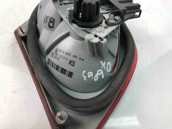 Linker achterkleplamp MERCEDES-BENZ E (W210) A2108200964 image 3