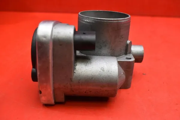 Drosselklappe VW Golf 4 1.6 16V 105 PS 97-06 OEM 703703770 image 3