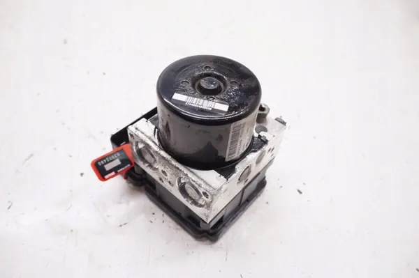 Volvo V40 II ABS-pump OEM 31317075 - Begagnad image 3