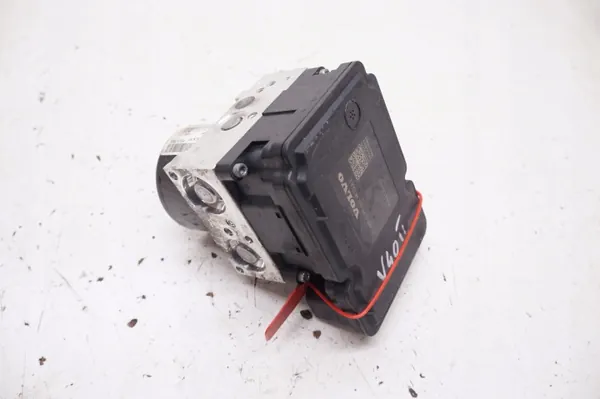 Volvo V40 II ABS-pump OEM 31317075 - Begagnad image 4