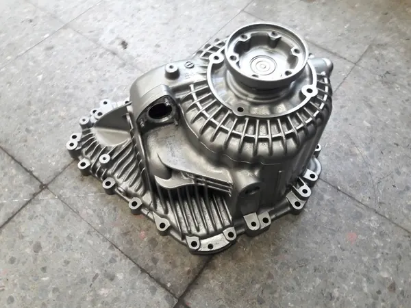 Transfer Case Housing Mercedes GL X164A A1642801200 image 4