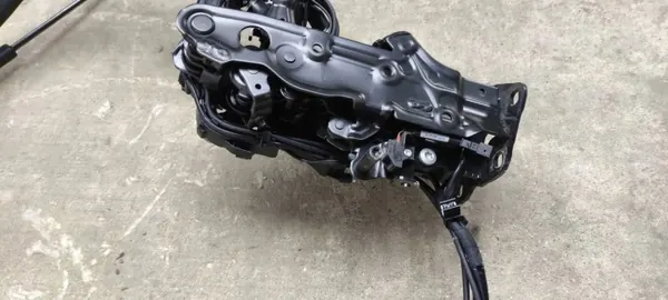 Toit pliant BMW M4 F82 F83 2015 Set OEM 90000006493 image 4
