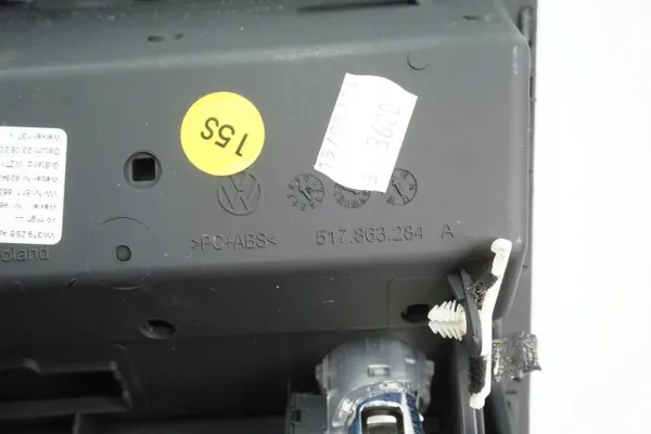 Cendrier VW Golf SportsVan OEM 517863284A image 8