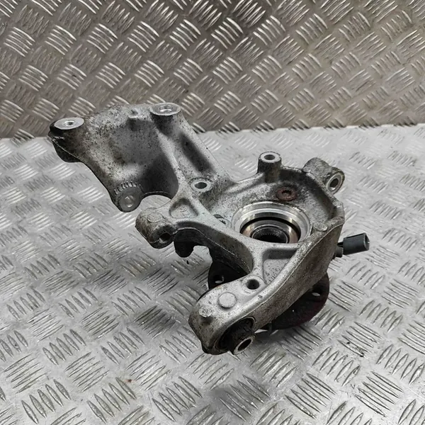 Mozzo ruota posteriore destro VW Golf VII 5Q0505436J image 3