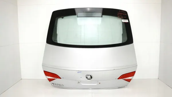 OEM 360171189 Kofferbakdeksel Skoda Superb II Lift 13-15 image 2